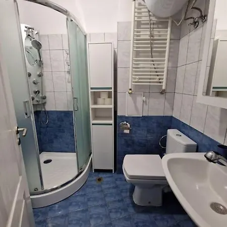 Апартамент Cozy Central In Outskirts Of Old София